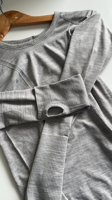 Senara Long Sleeve Light Grey - Old Logo Clearance
